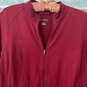 Jaanuu Women's Scrub Jacket scrub coat warmup jacket EUC! Burgundy (winter) S
